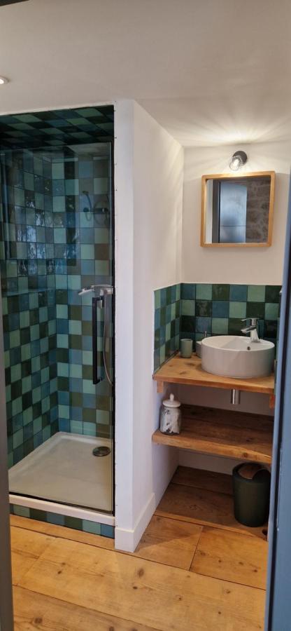 Appartement Dans Un Mas Provencal Renove Saint-Hilaire-d'Ozilhan Ngoại thất bức ảnh