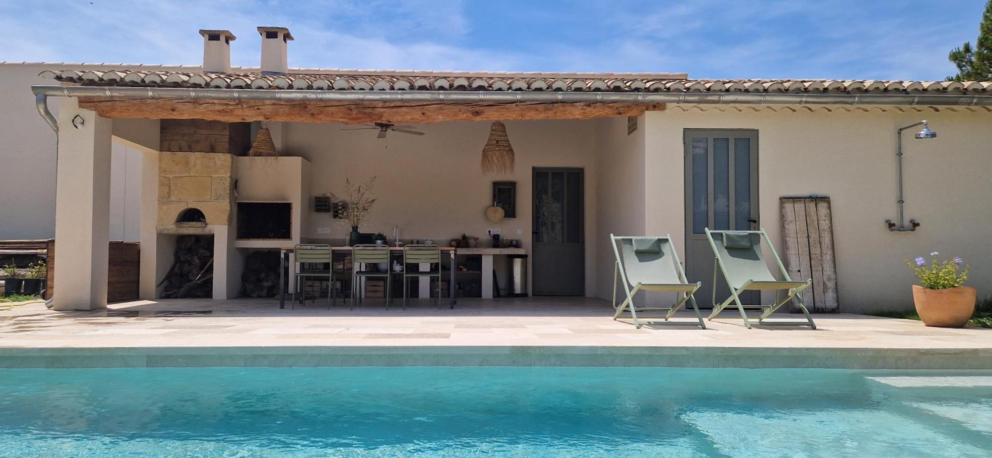 Appartement Dans Un Mas Provencal Renove Saint-Hilaire-d'Ozilhan Ngoại thất bức ảnh